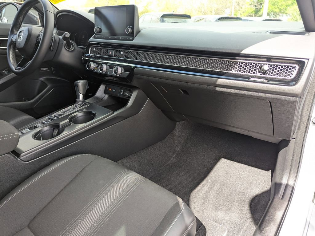 Used 2023 Honda Civic Sport image 8