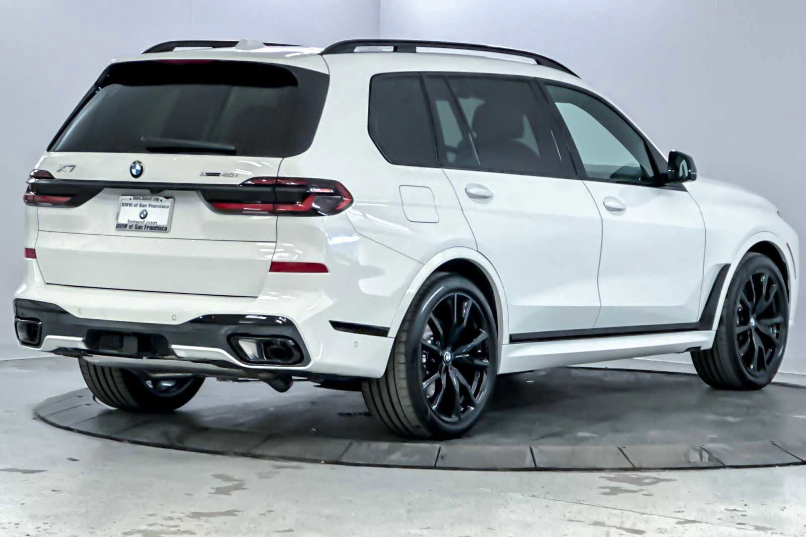 New 2026 BMW X7 xDrive40i w/ M Sport Package image 2