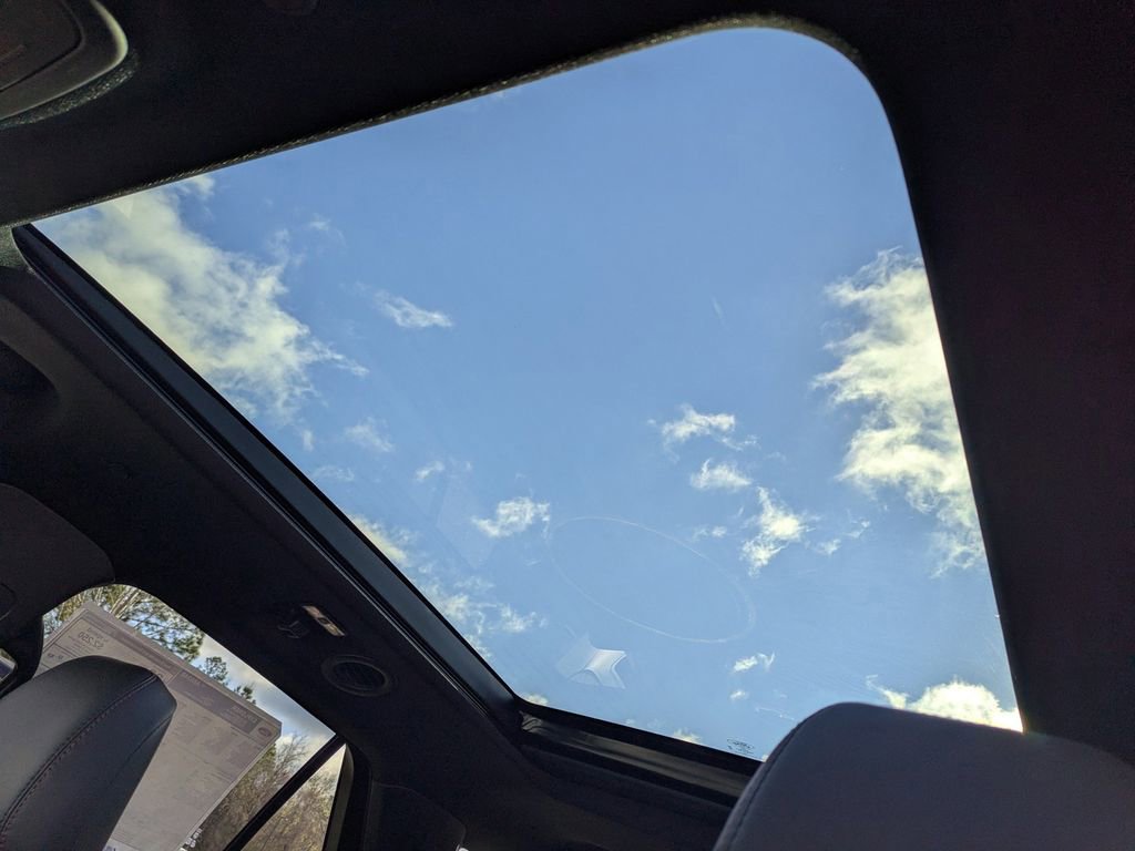 New 2026 Ford Explorer ST-Line image 24