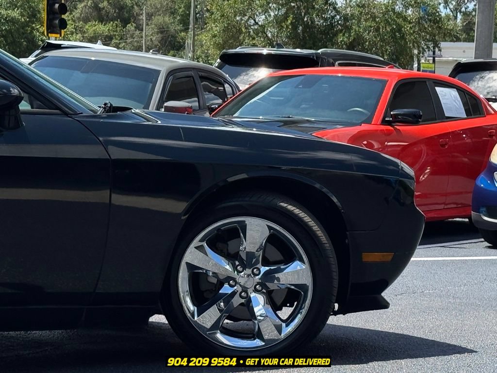 Used 2014 Dodge Challenger R/T Plus RWD image 8