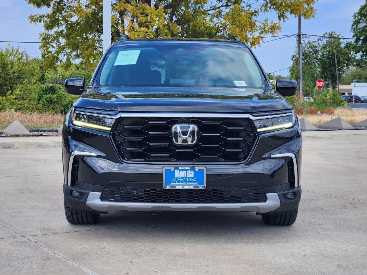 Used 2023 Honda Pilot Elite image 2