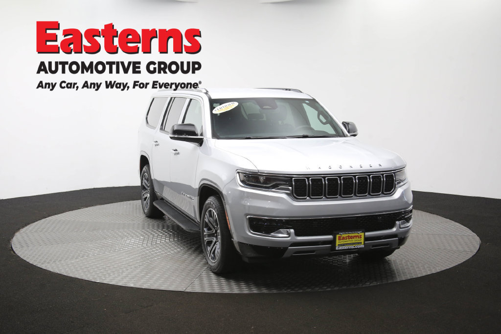 Used 2024 Jeep Wagoneer L Series II w/ Flexible Seating Group AWD/4WD image 58