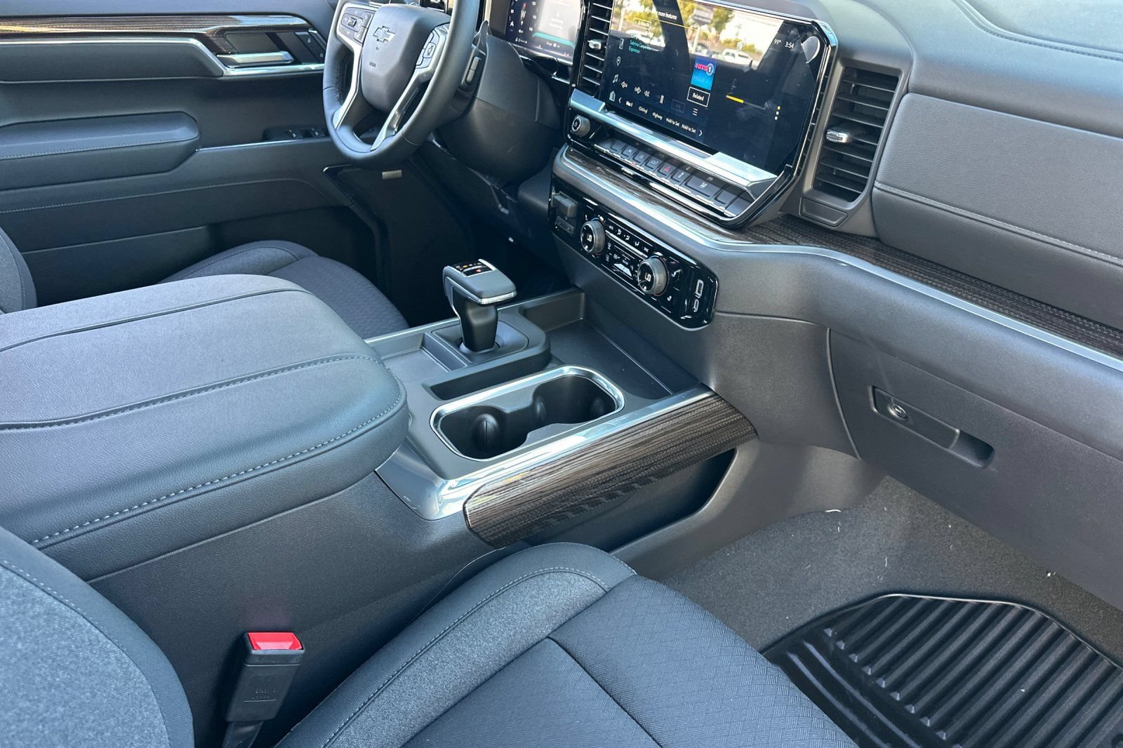 New 2026 Chevrolet Silverado 1500 RST w/ Convenience Package II AWD/4WD image 16