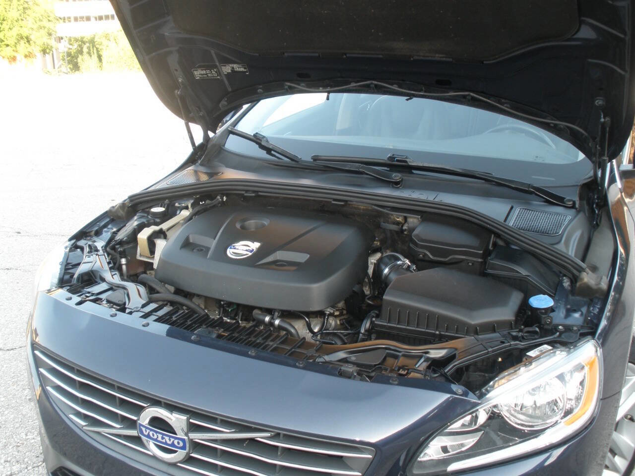 Used 2015 Volvo V60 T5 Premier image 11