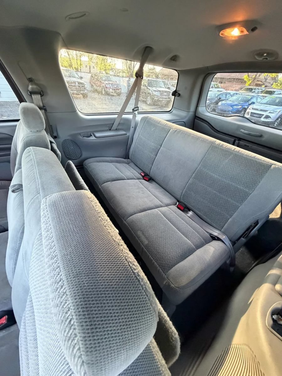 Used 2003 Ford Excursion XLT RWD image 21