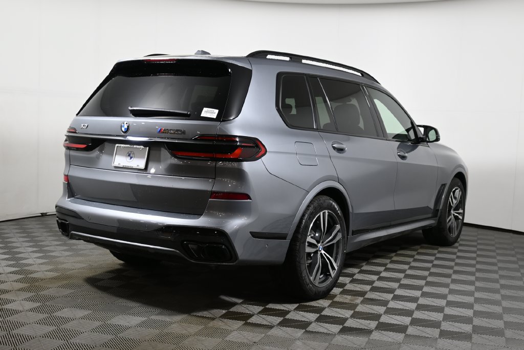 Used 2027 BMW X7 M60i AWD/4WD image 7