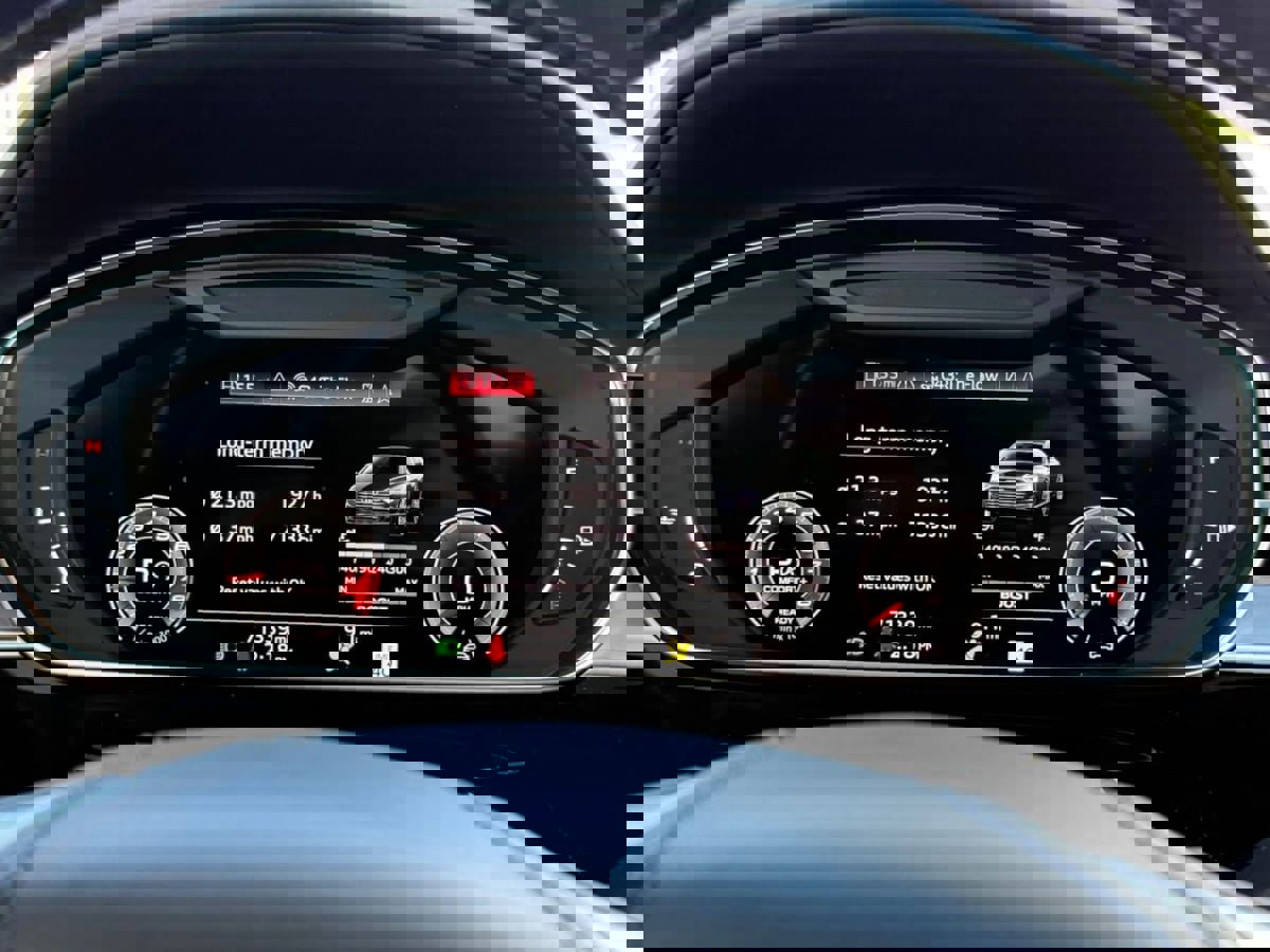 Used 2021 Audi S8 L w/ S8 Executive Package image 50