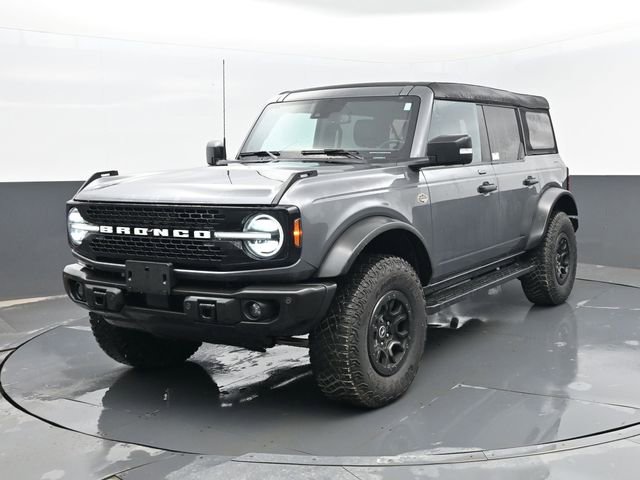 Used 2023 Ford Bronco Wildtrak image 2