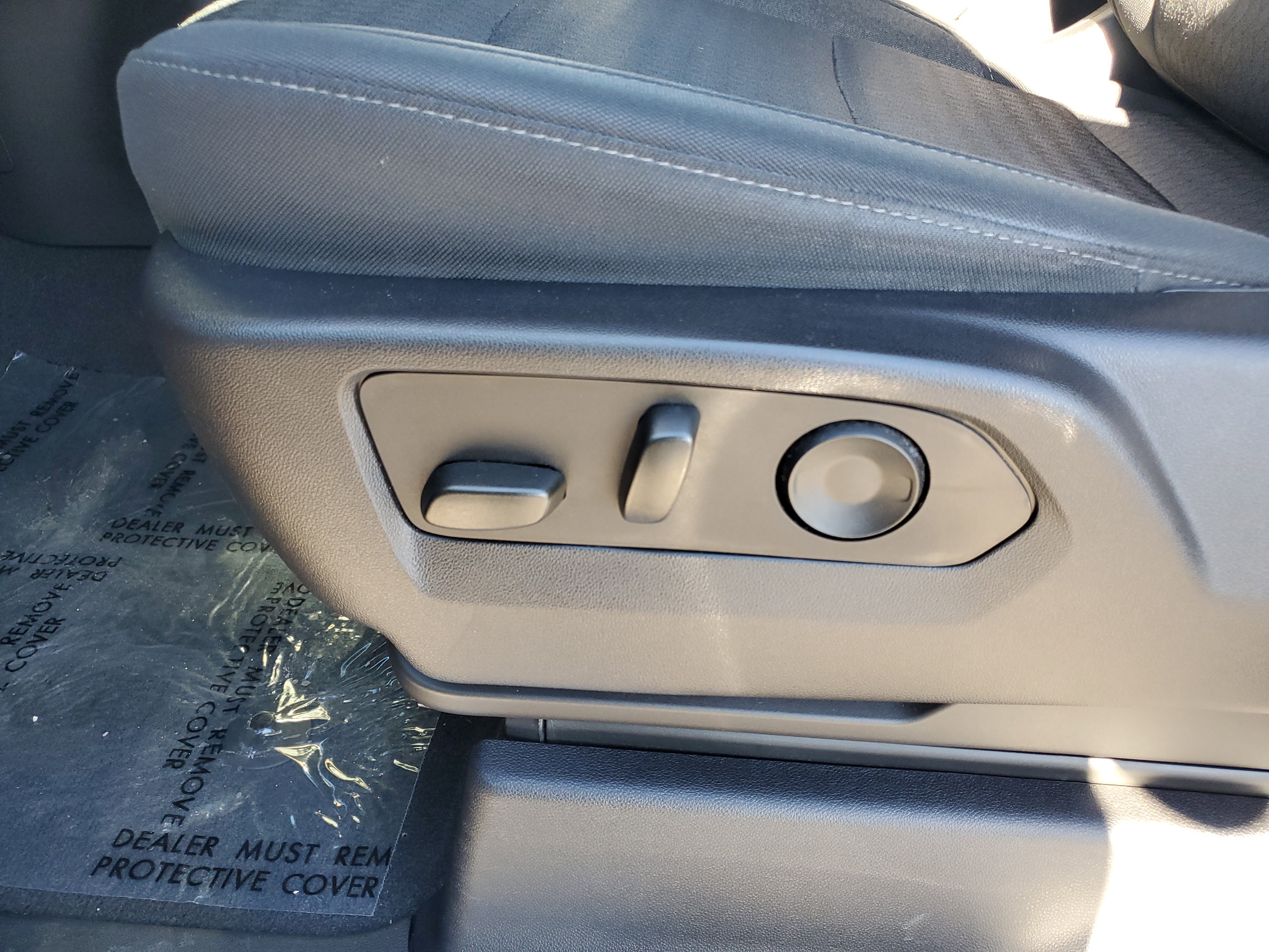 Used 2022 Chevrolet Silverado 1500 RST image 12