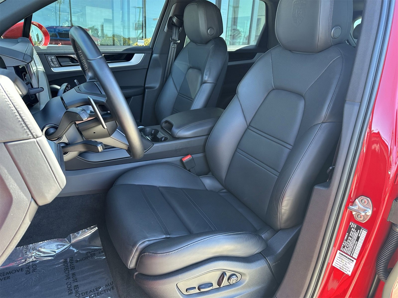 Certified 2024 Porsche Cayenne image 5