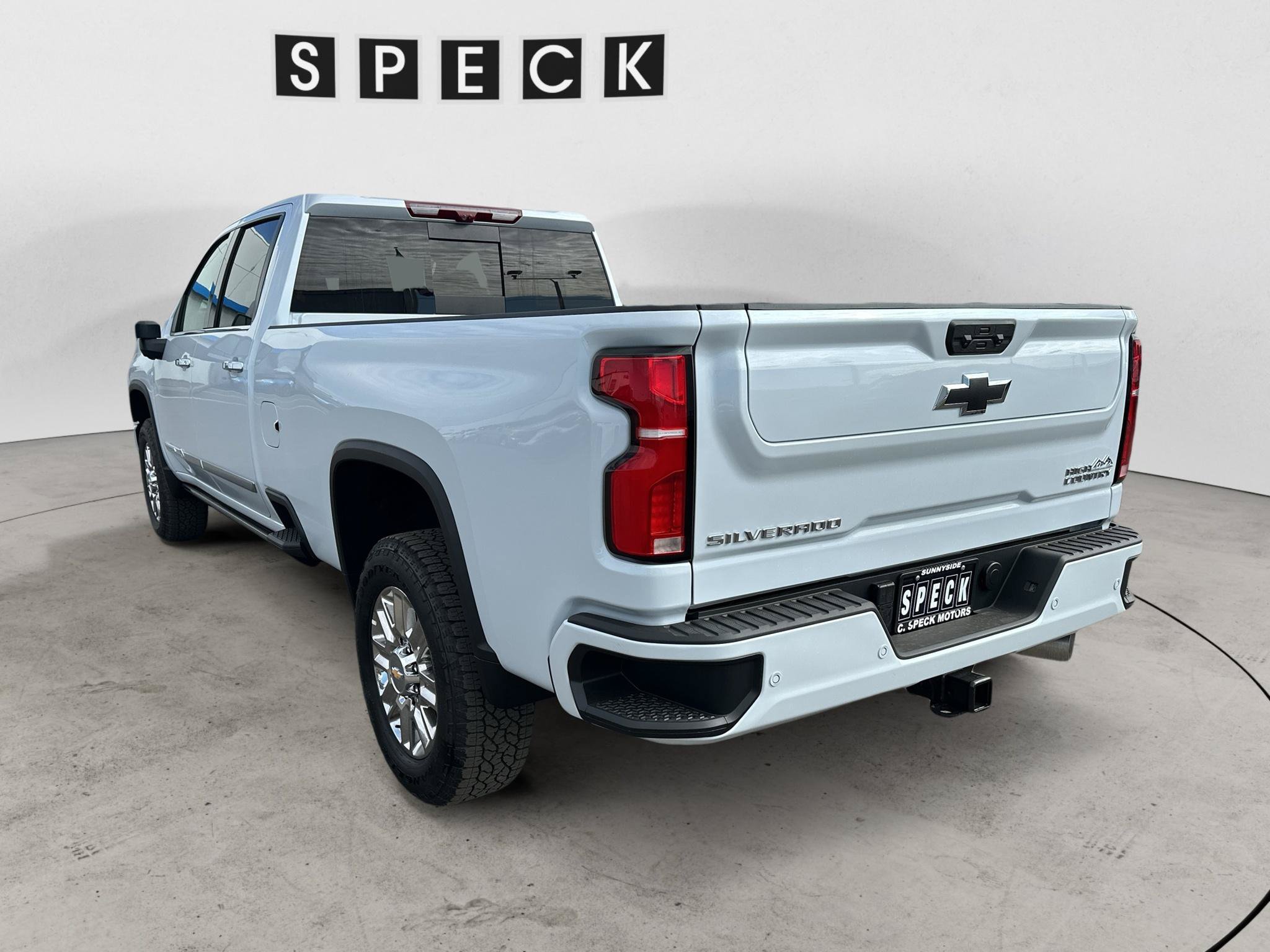 New 2026 Chevrolet Silverado 3500 High Country w/ High Country Premium Package AWD/4WD image 3