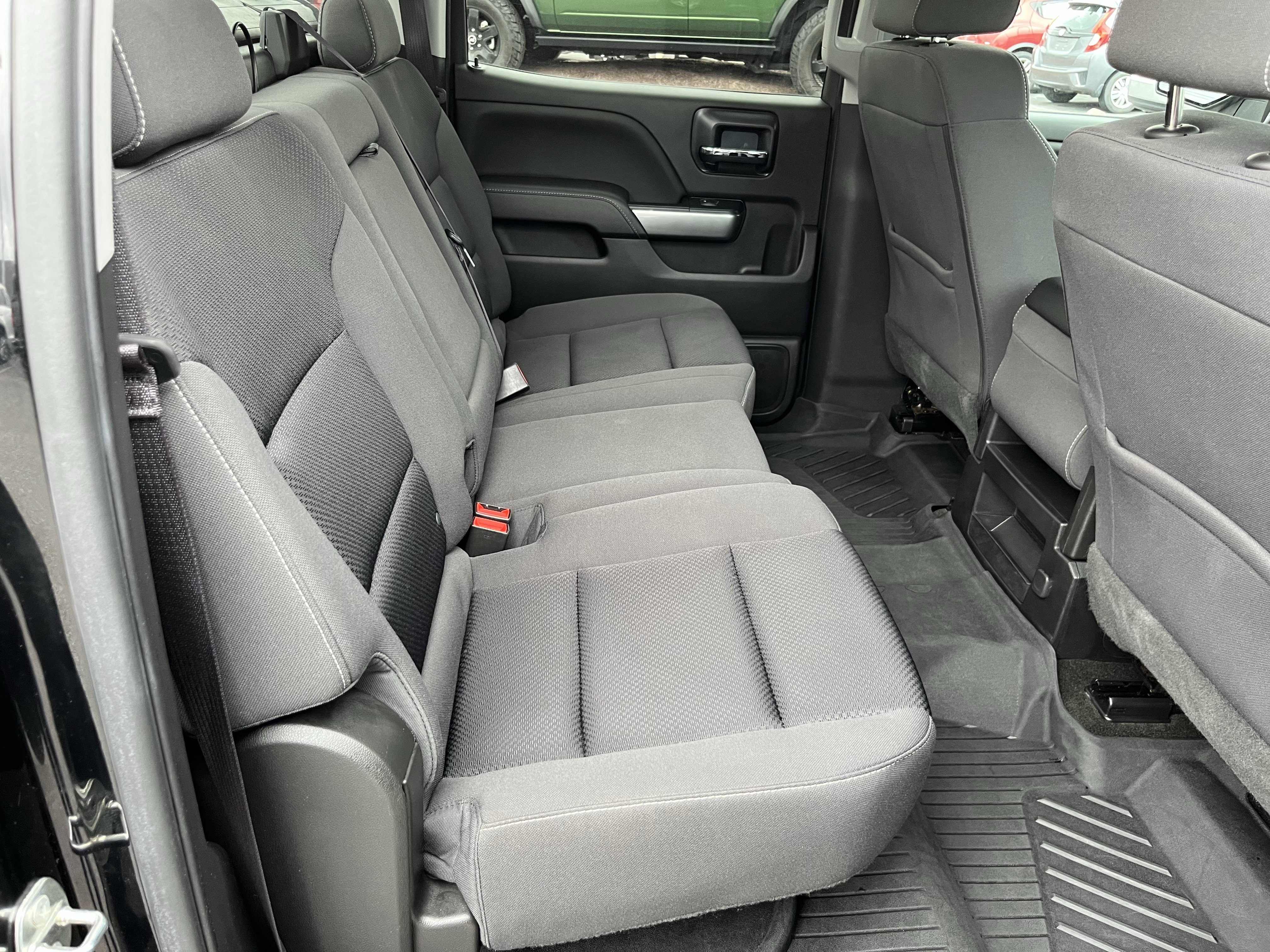 Used 2017 Chevrolet Silverado 1500 LT w/ All Star Edition AWD/4WD image 7