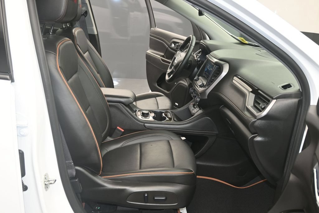 Used 2023 GMC Acadia AT4 AWD/4WD image 11