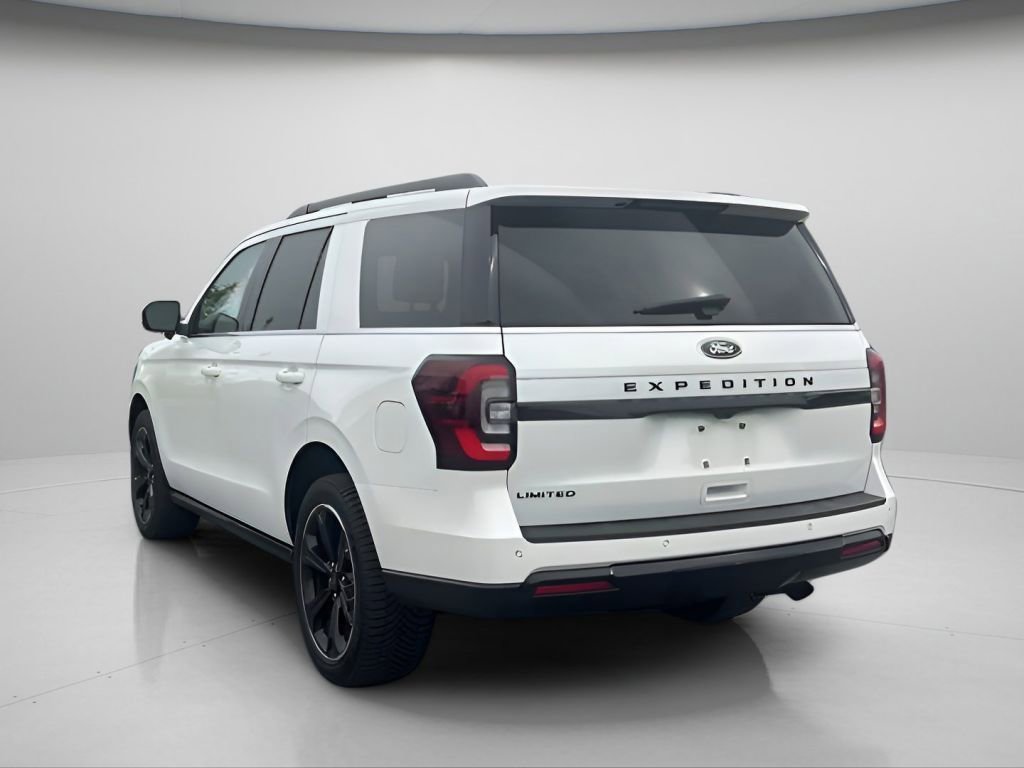 Used 2023 Ford Expedition Limited image 6