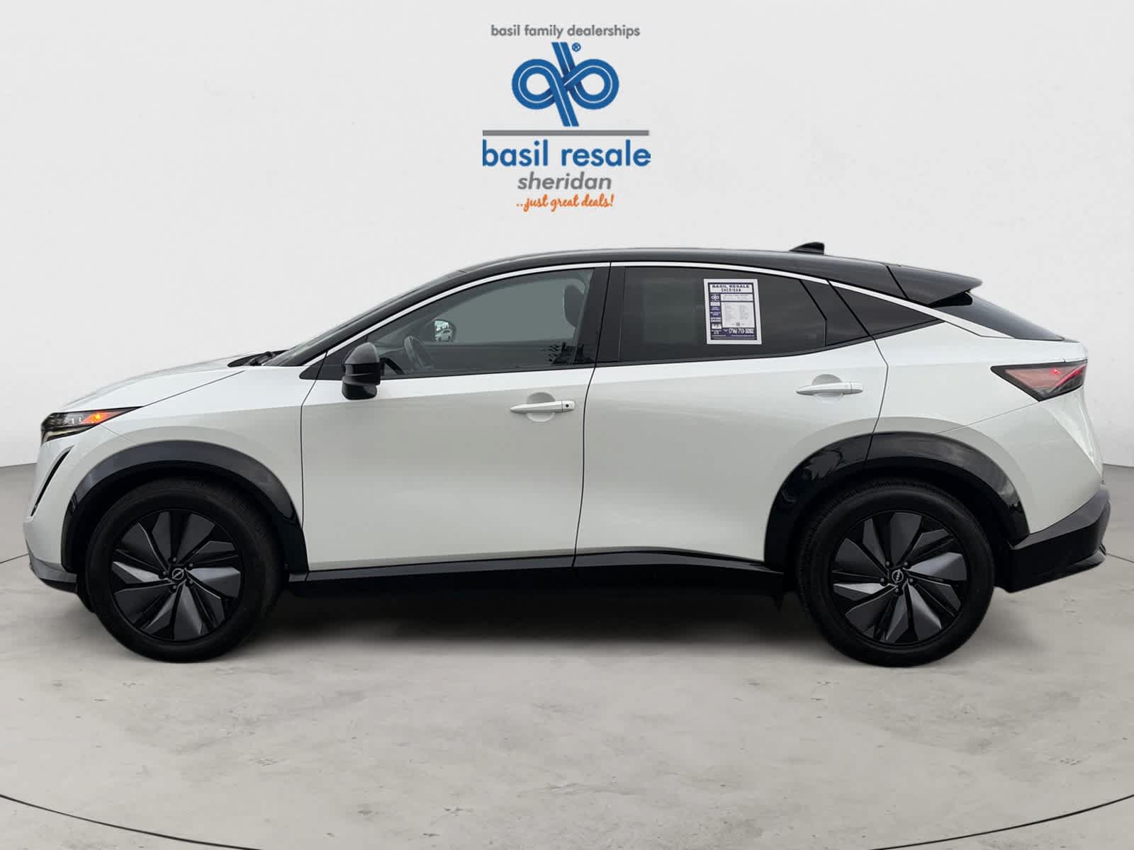 Used 2023 Nissan Ariya FWD image 3