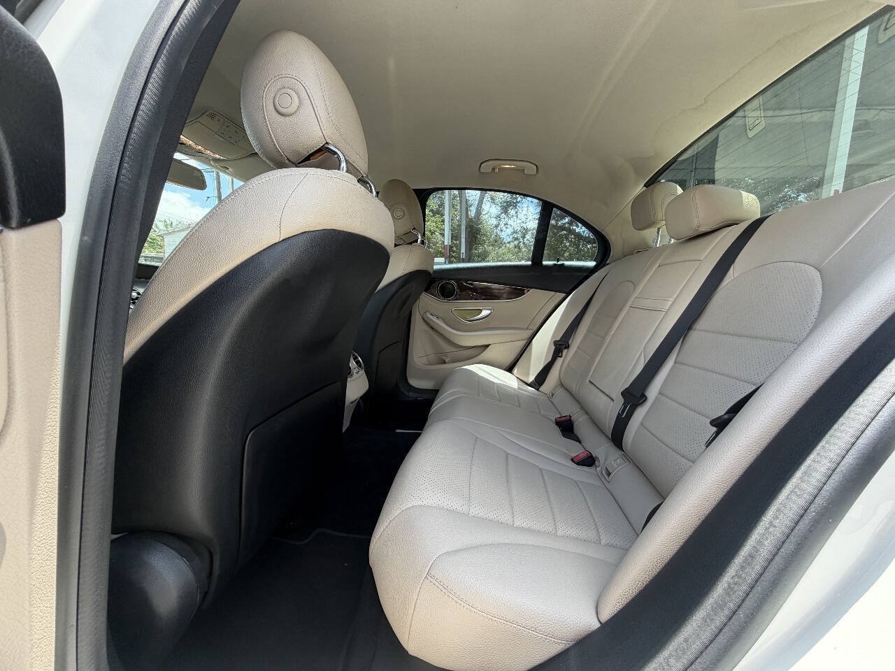 Used 2015 Mercedes-Benz C 300 Sedan image 14