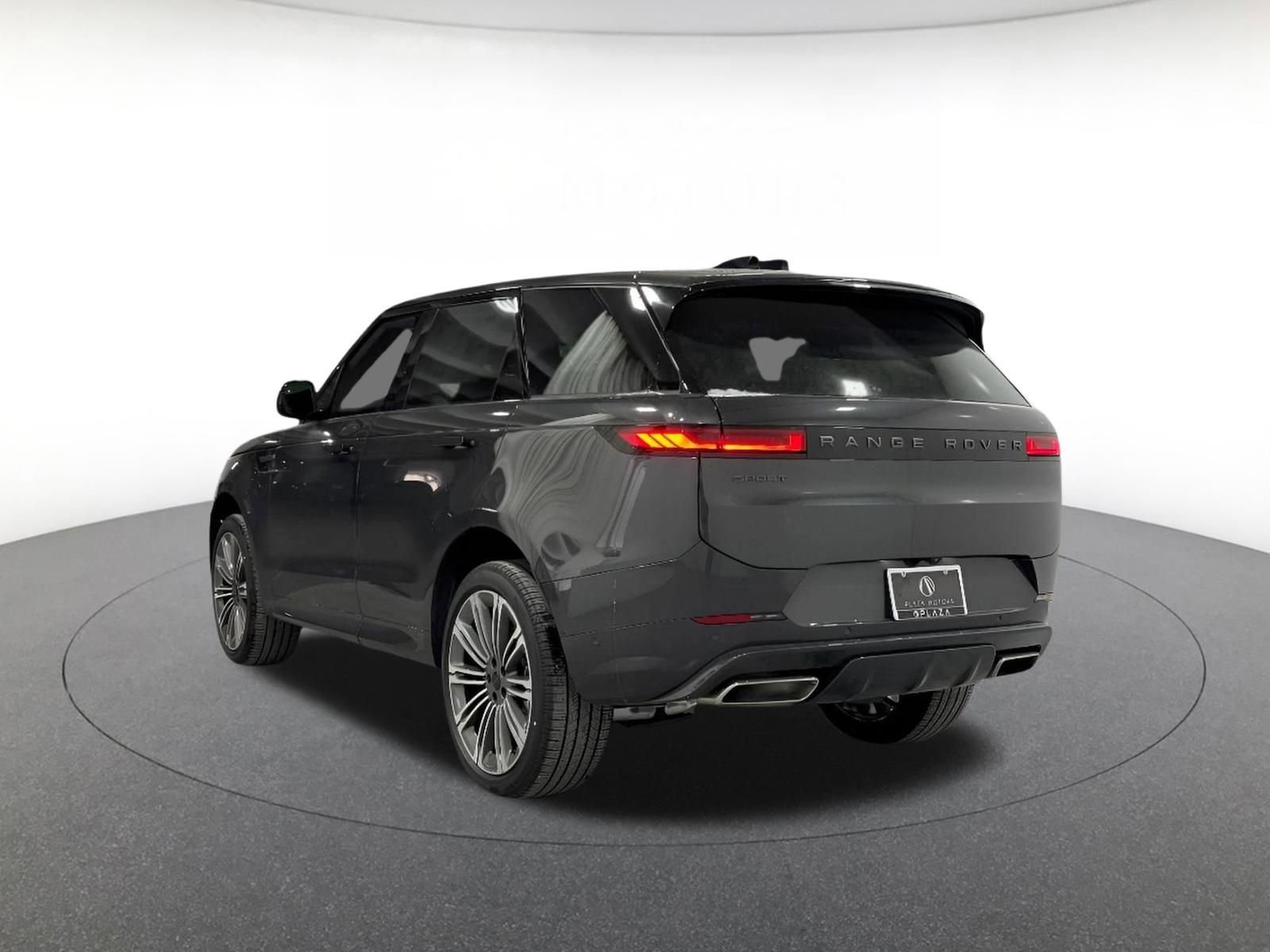 New 2026 Land Rover Range Rover Sport Dynamic SE image 3