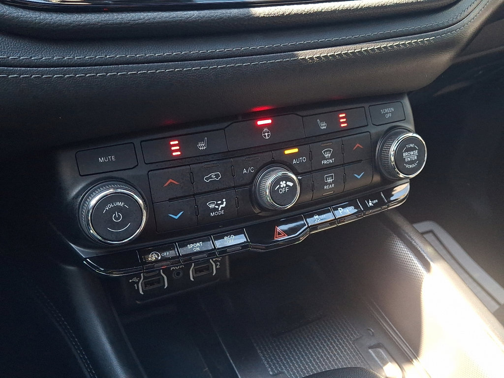 Certified 2022 Dodge Durango GT image 29