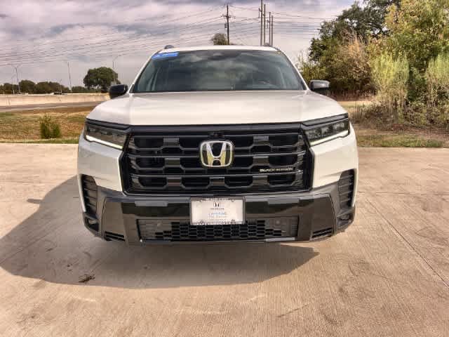 Certified 2026 Honda Pilot Black Edition image 7