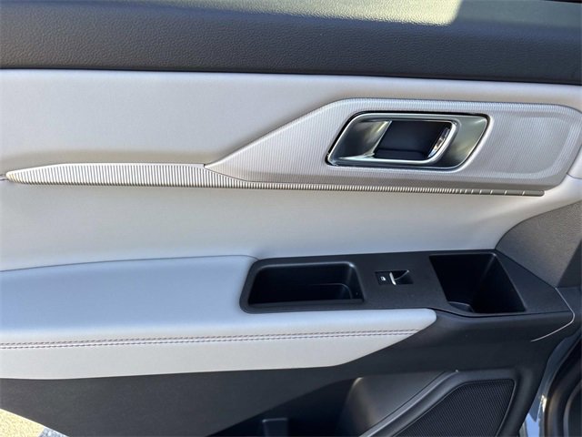 New 2026 Ford Explorer Active image 21