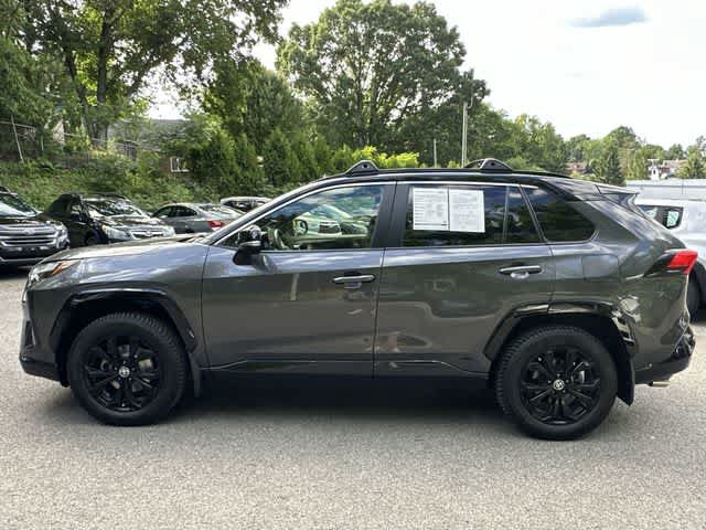 Used 2022 Toyota RAV4 XSE AWD/4WD image 2