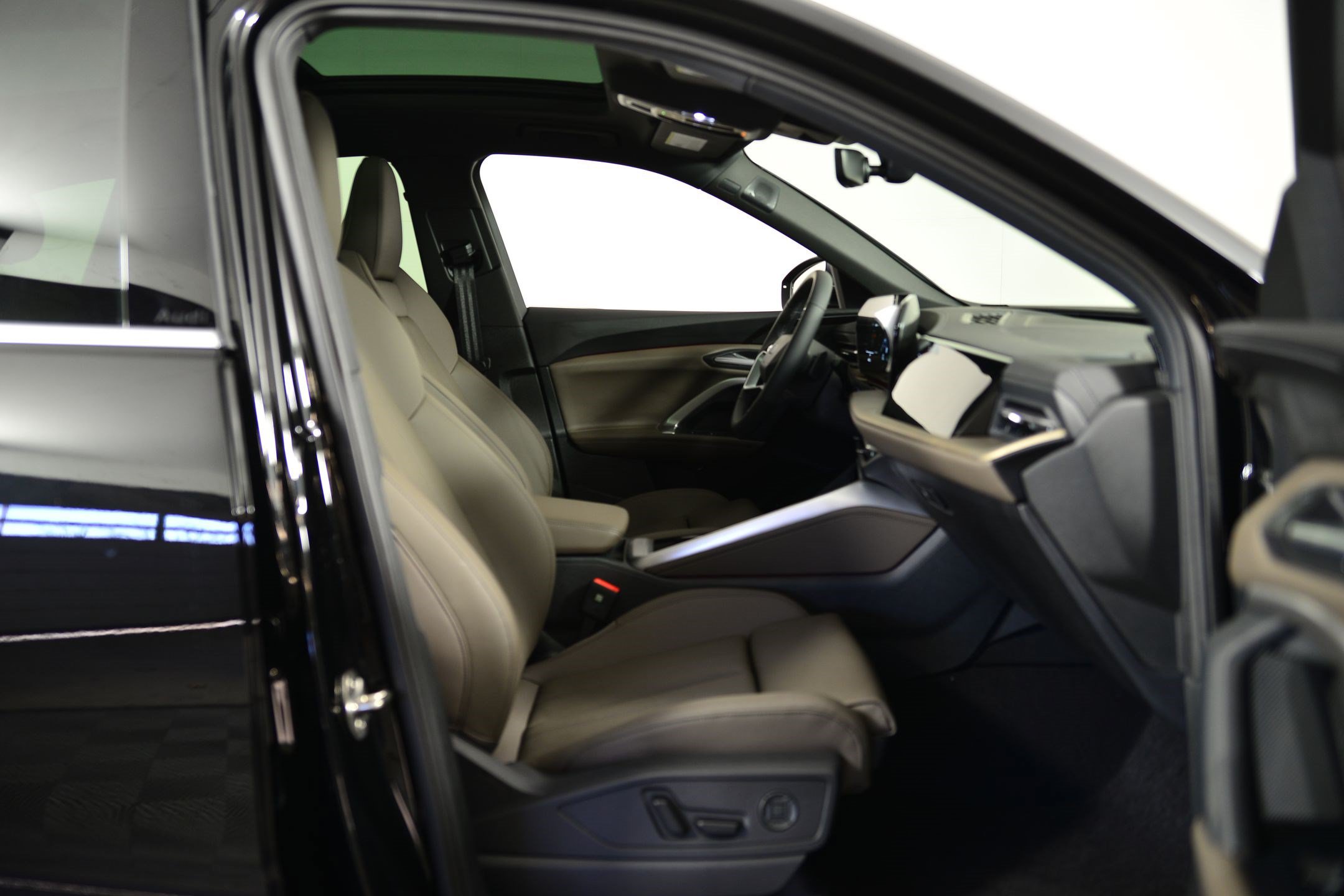 New 2025 Audi Q5 Premium AWD/4WD image 18