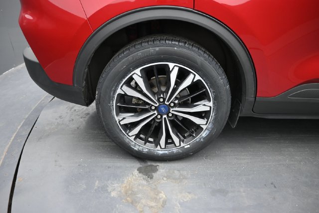 Used 2022 Ford Escape SE w/ SE Sport Appearance Package FWD image 40