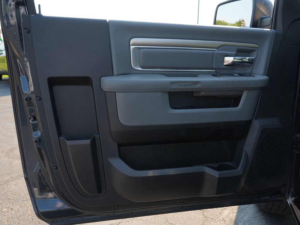 Used 2017 RAM 1500 Tradesman w/ Power & Remote Entry Group RWD image 14