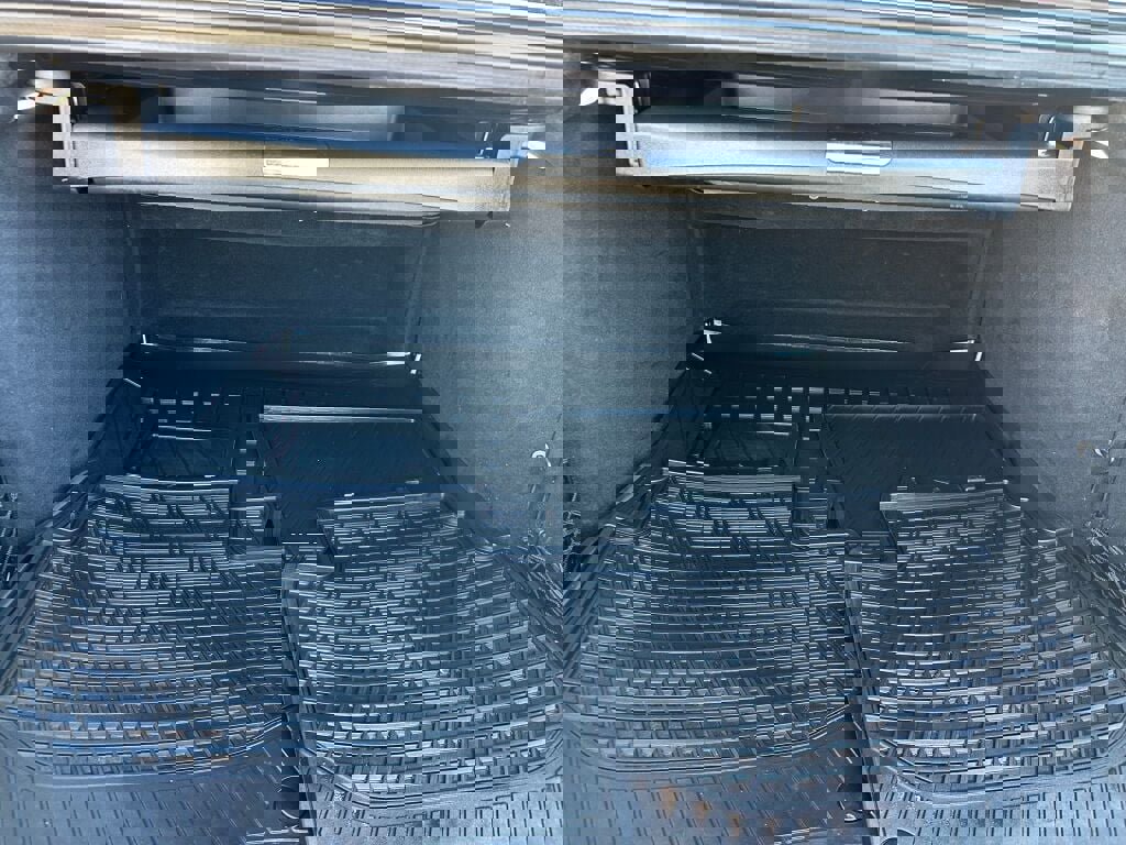 Used 2019 Mercedes-Benz S 560 4MATIC Sedan w/ Premium Package image 29