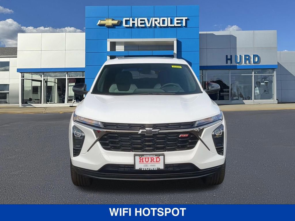 New 2026 Chevrolet Trax RS w/ Sunroof Package image 10