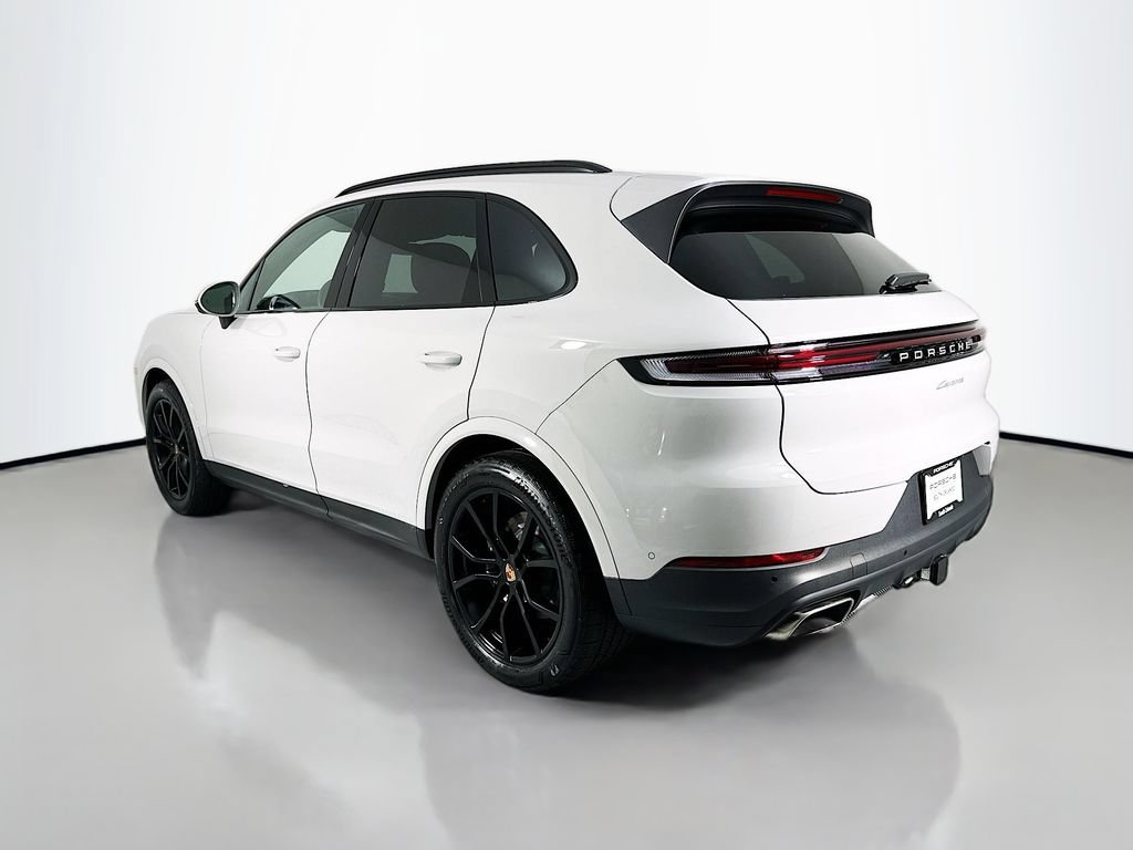 Certified 2025 Porsche Cayenne AWD/4WD image 3