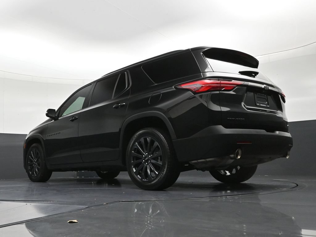 Used 2022 Chevrolet Traverse RS FWD image 22