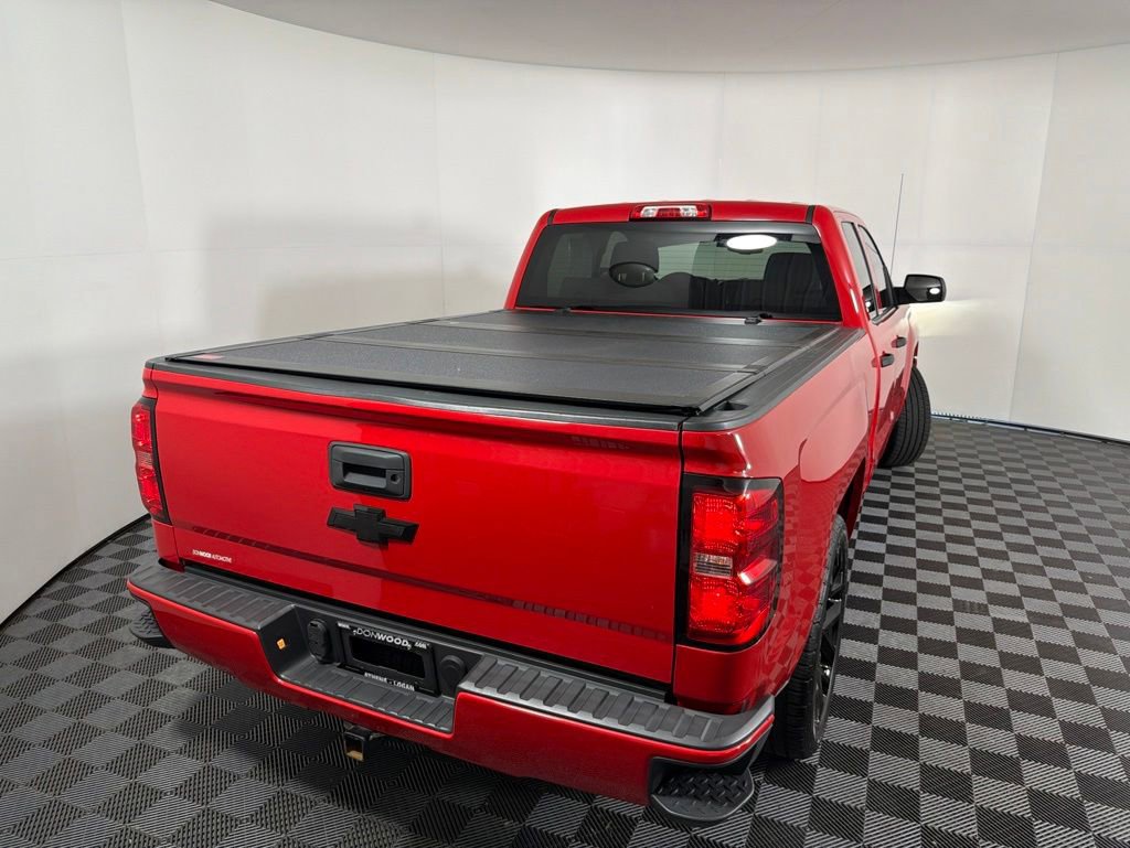 Used 2018 Chevrolet Silverado 1500 Custom w/ Custom Convenience Package RWD image 18
