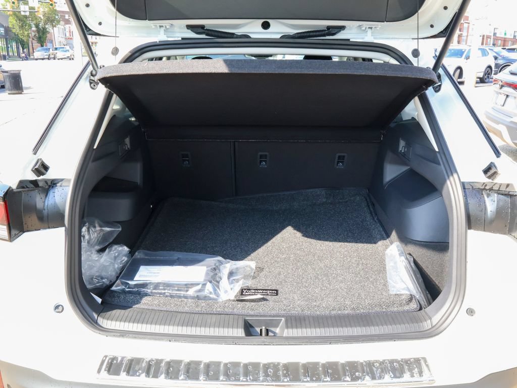 New 2026 Volkswagen Tiguan S AWD/4WD image 10