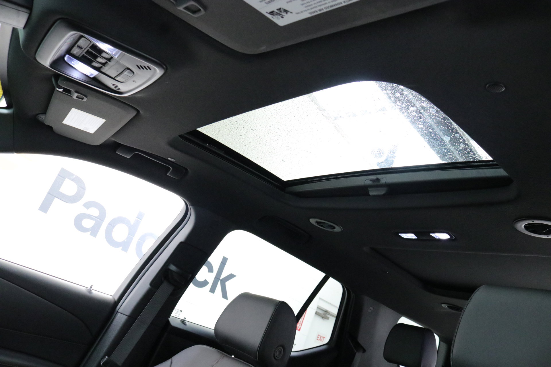 Used 2023 Chevrolet Traverse RS image 26