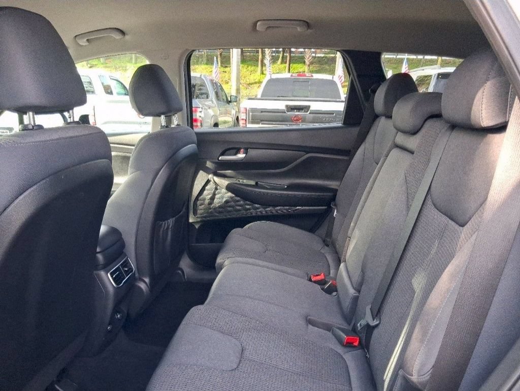 Used 2023 Hyundai Santa Fe SEL AWD/4WD image 9