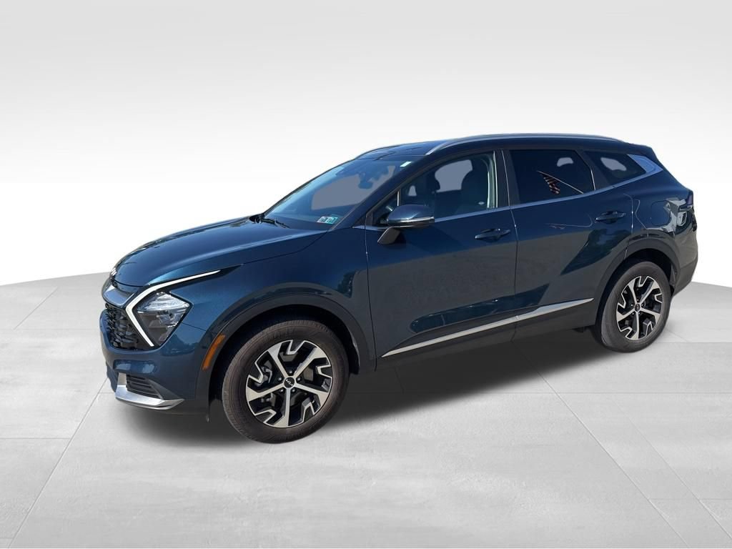Used 2023 Kia Sportage EX AWD/4WD image 2