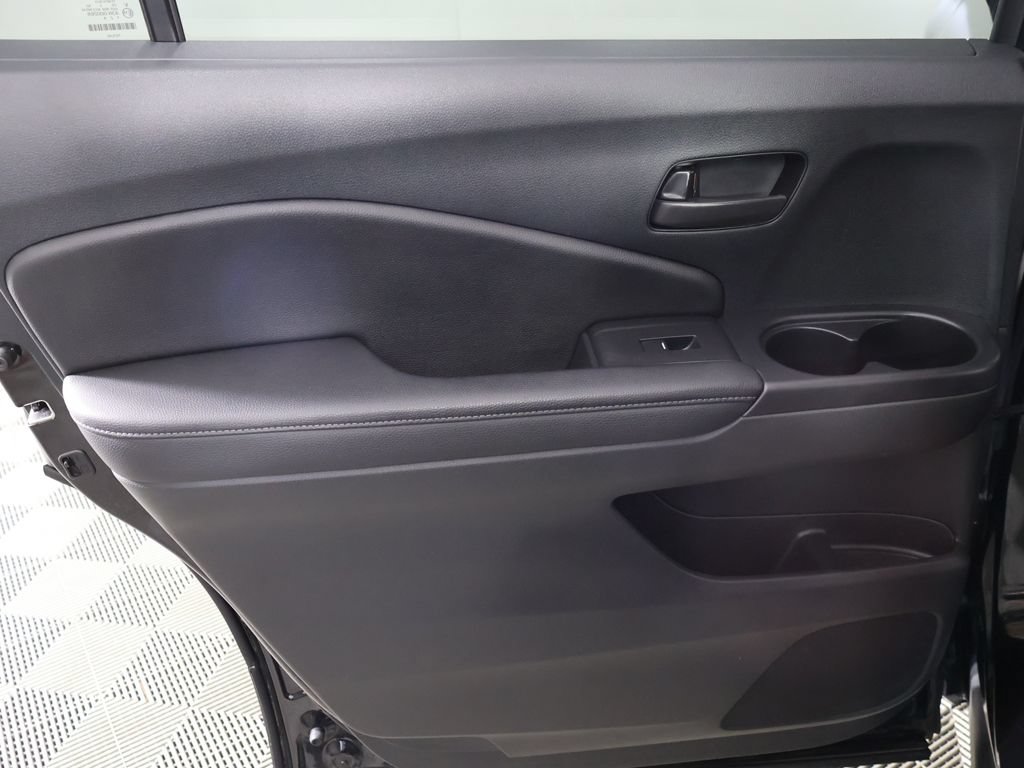 Used 2023 Honda Passport EX-L image 25