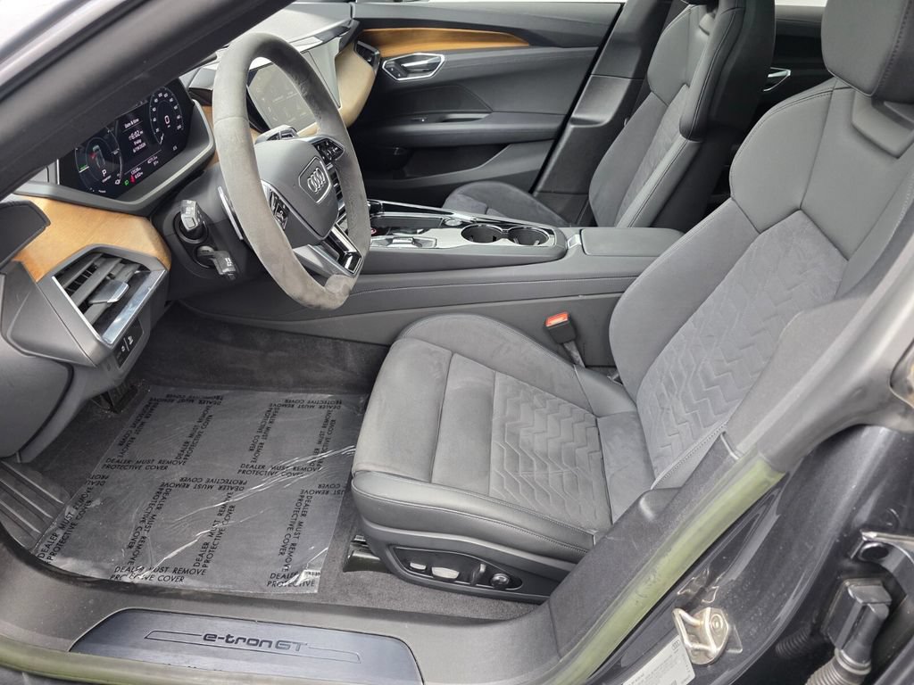 Used 2023 Audi e-tron GT Premium Plus AWD/4WD image 9