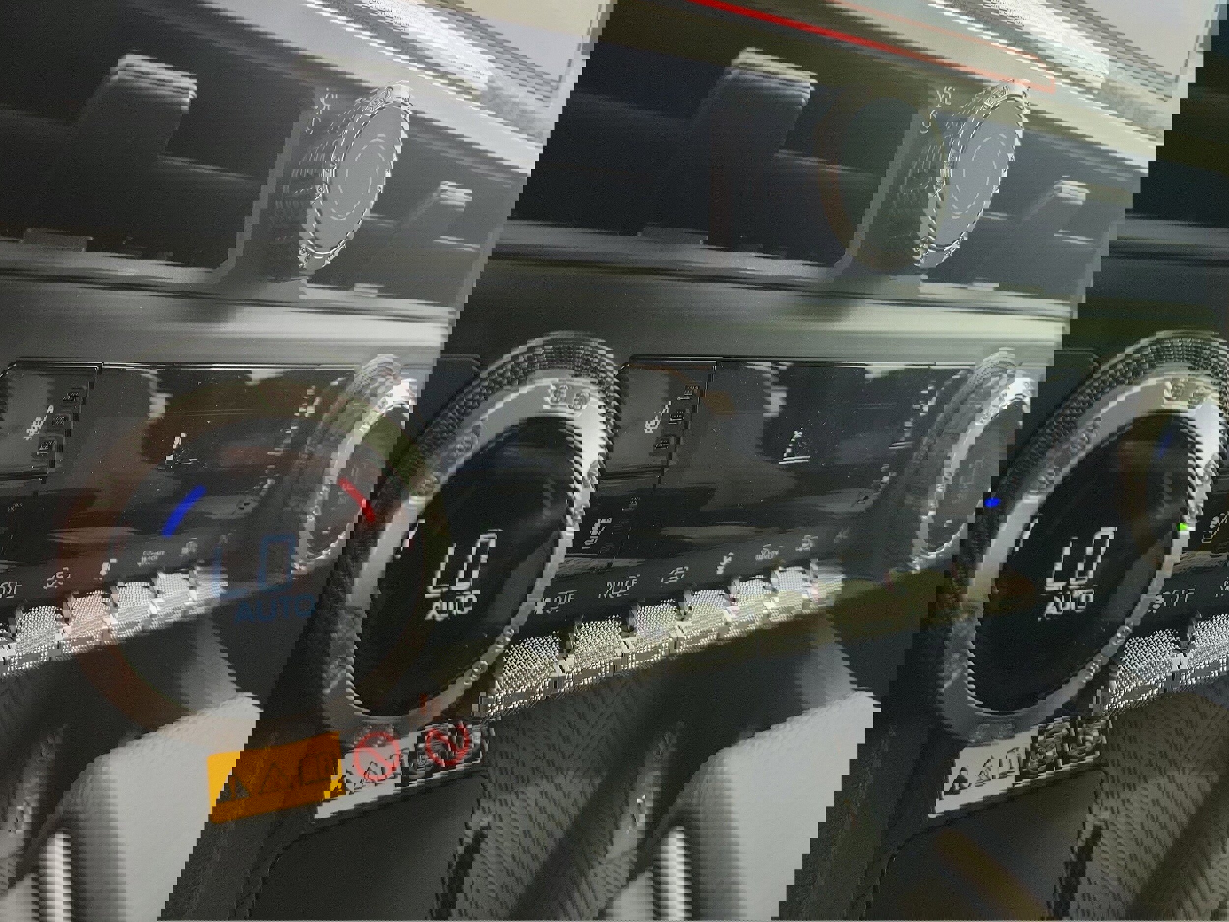 New 2025 Toyota Tacoma Limited image 20