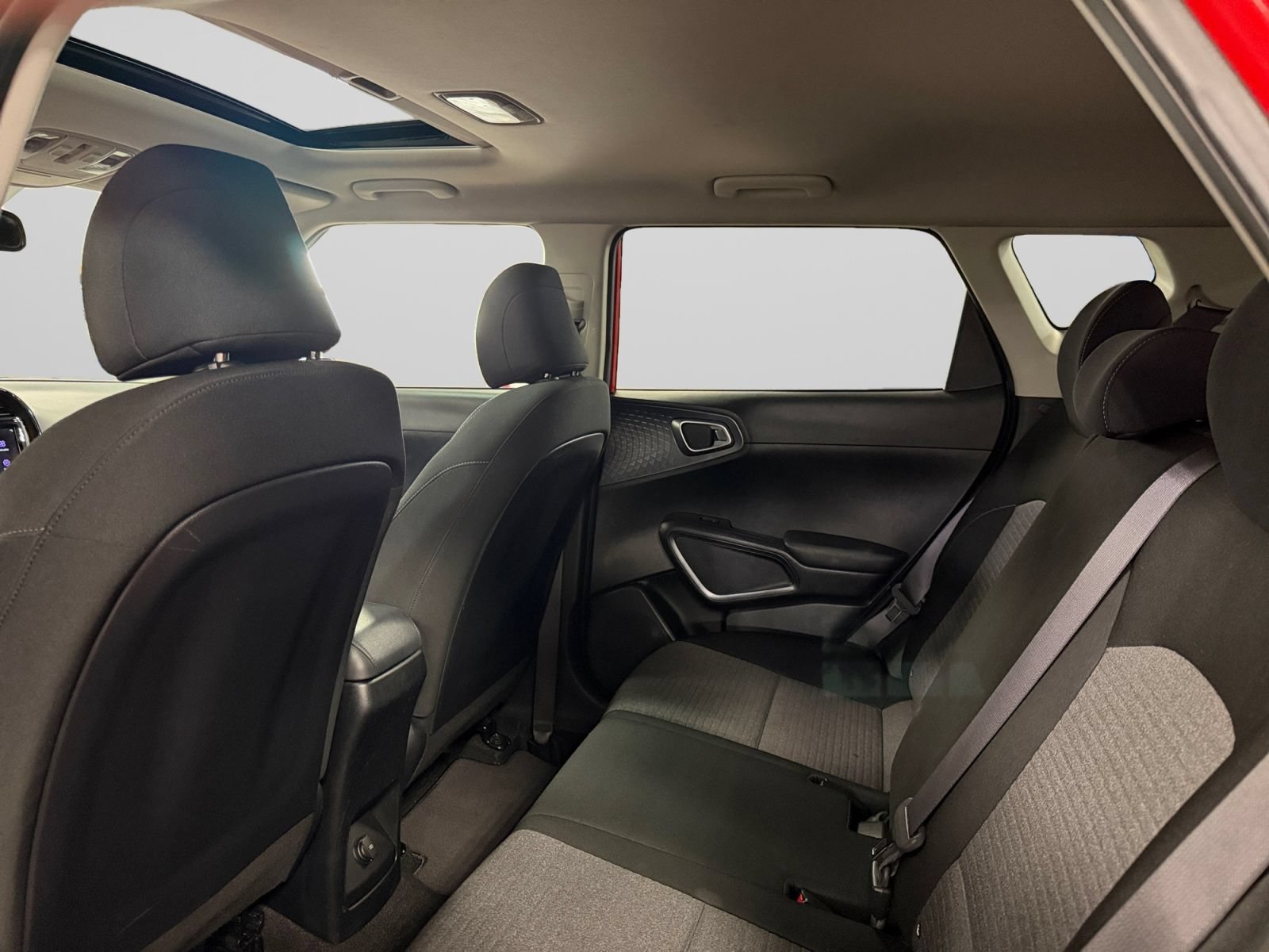 Used 2022 Kia Soul GT-Line FWD image 38