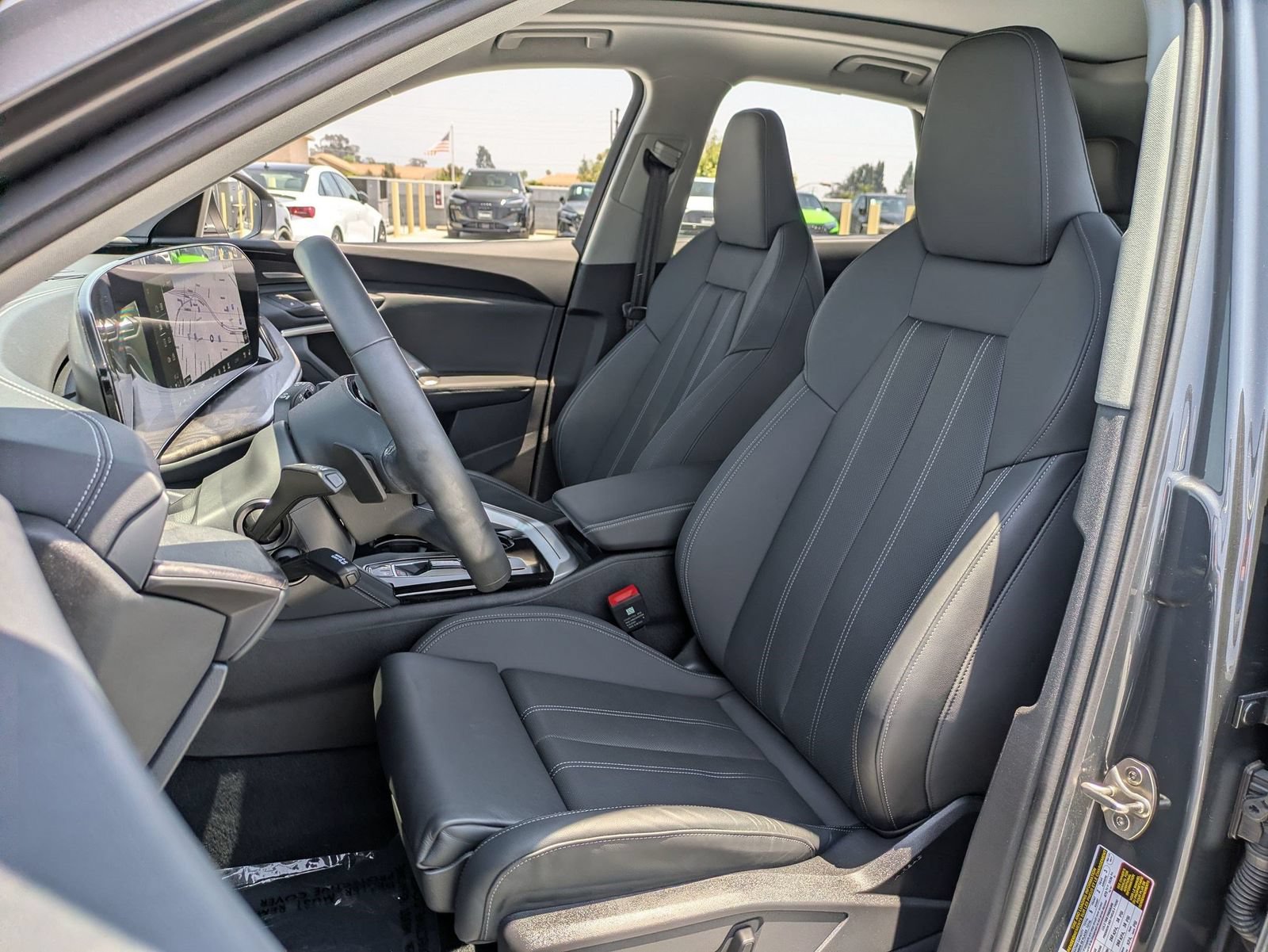 Used 2025 Audi Q5 Premium Plus w/ Premium Plus AWD/4WD image 30