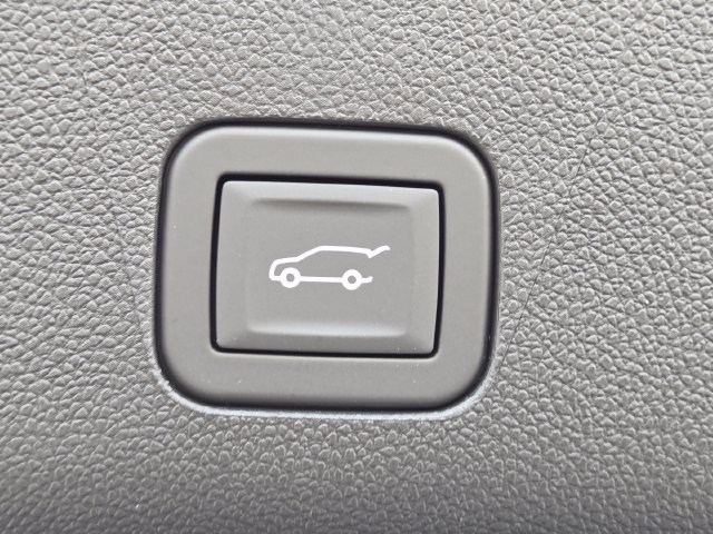 New 2026 Chevrolet Suburban Premier AWD/4WD image 22