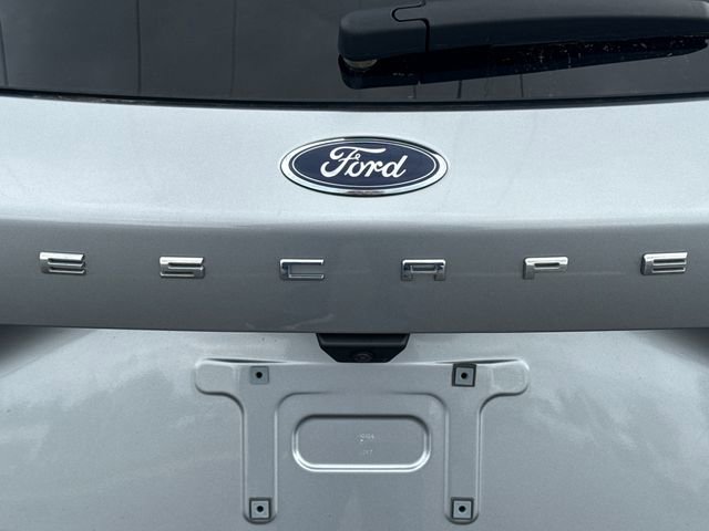 Used 2022 Ford Escape SE w/ Cold Weather Package AWD/4WD image 17