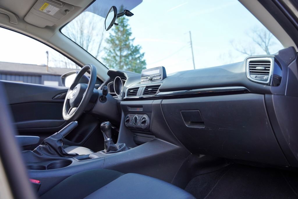 Used 2014 MAZDA MAZDA3 i Sport FWD image 31