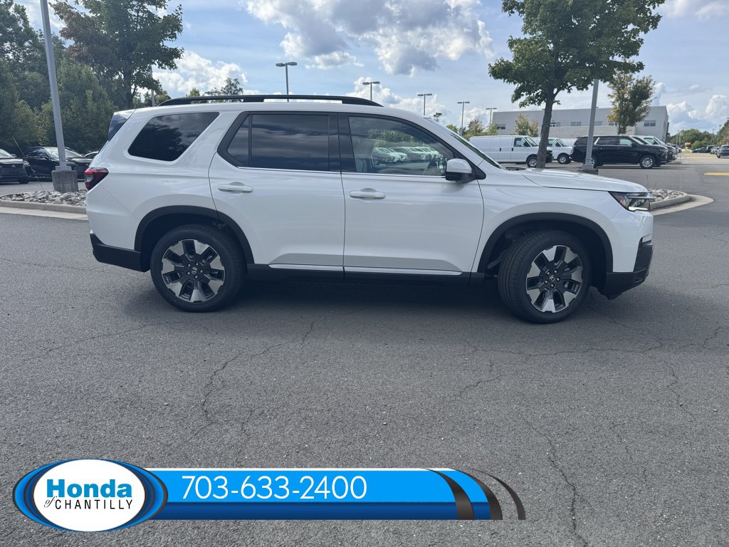 New 2026 Honda Pilot Touring image 8