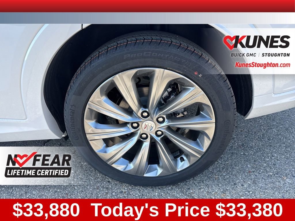 New 2026 Buick Envista Avenir image 18