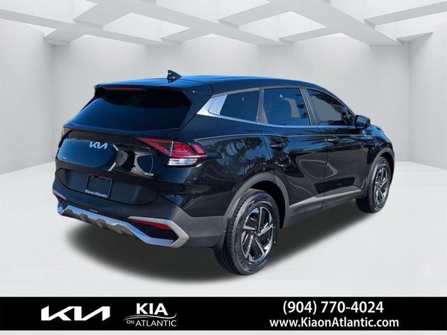 Used 2023 Kia Sportage LX image 3
