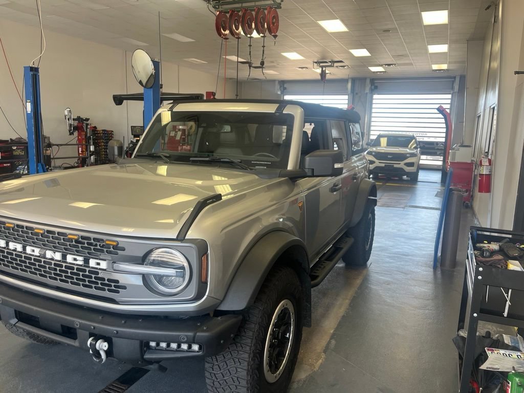 Certified 2022 Ford Bronco Badlands AWD/4WD image 2
