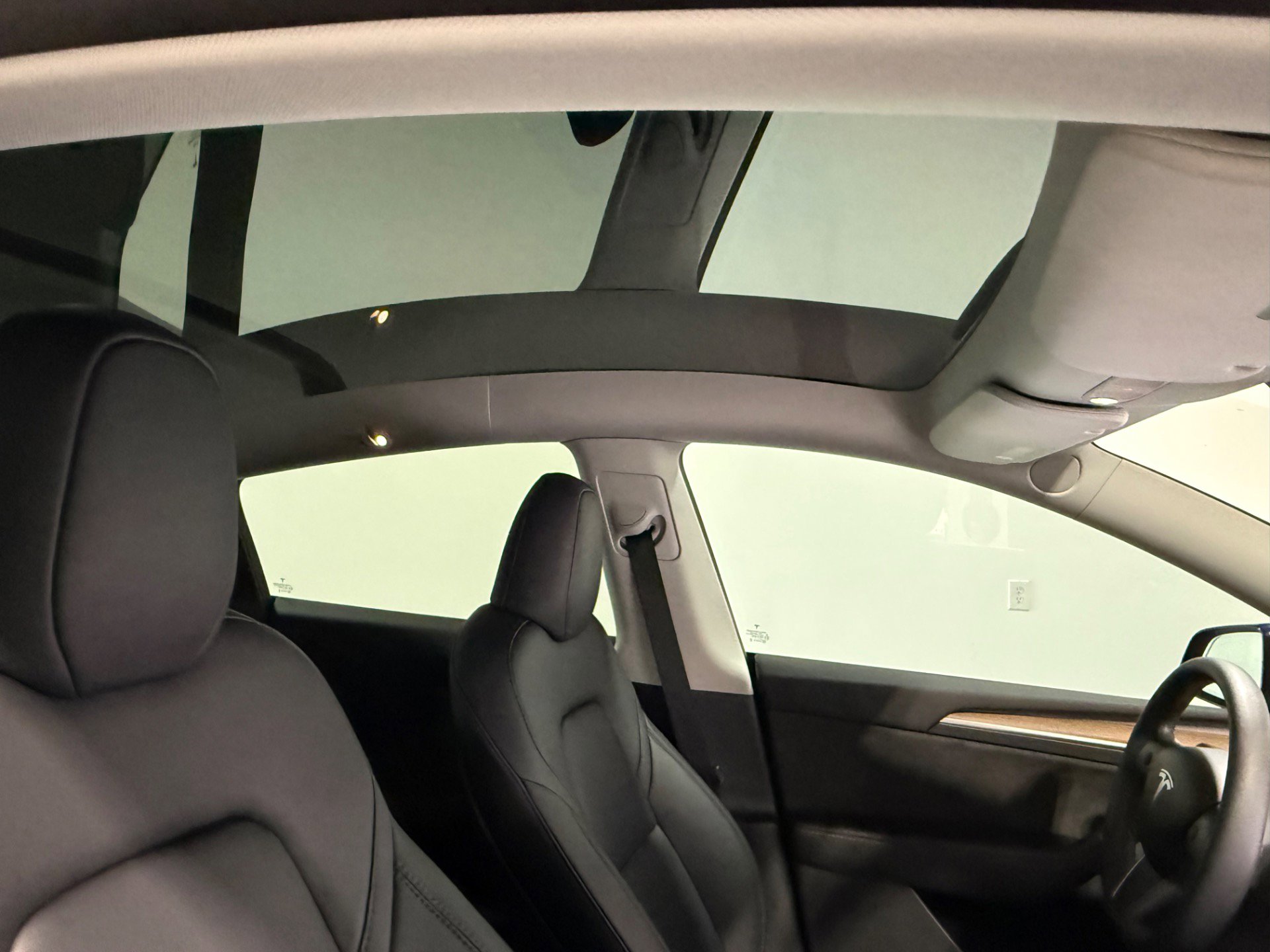 Used 2023 Tesla Model Y Long Range image 57